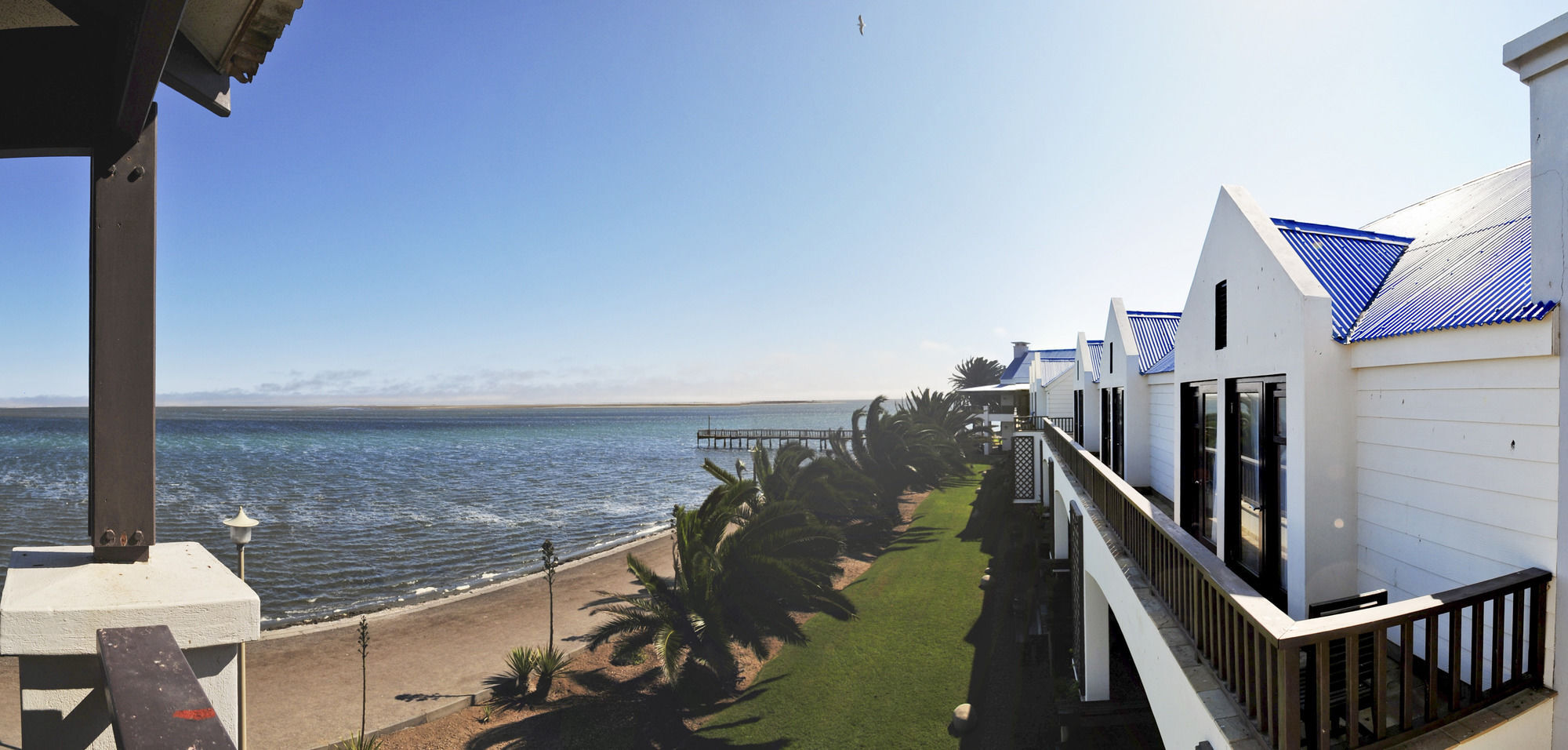 Protea Hotel By Marriott Walvis Bay Pelican Bay Exterior photo